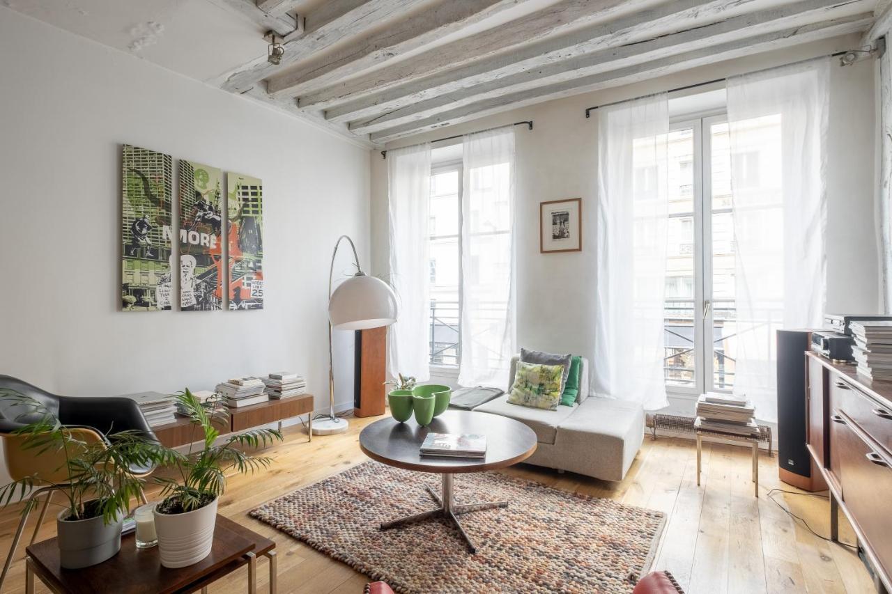 Veeve - Bright Beams Apartment Paris